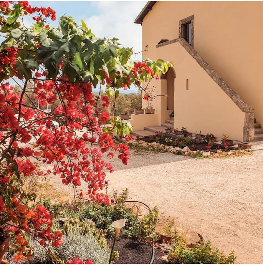 Agriturismo Morani サンタ・セヴェラ エクステリア 写真