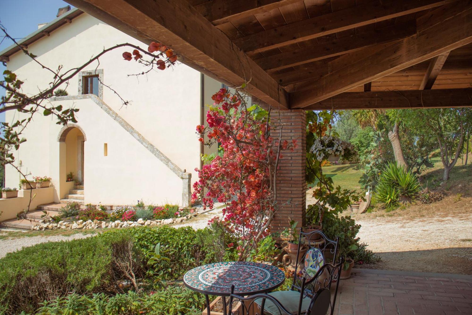 Agriturismo Morani サンタ・セヴェラ エクステリア 写真